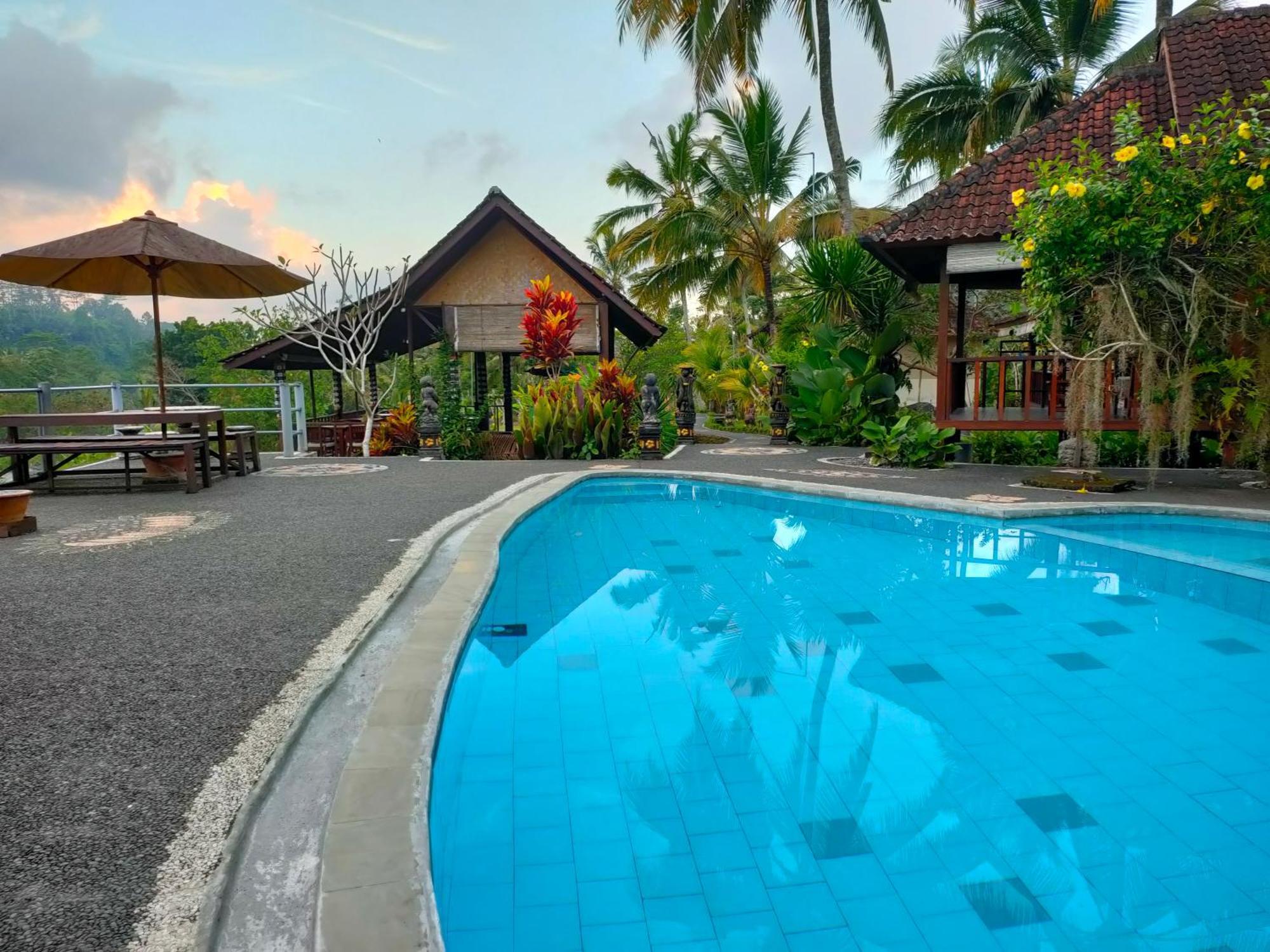 Villa Joglo Tepi Sungai Sidemen  Esterno foto