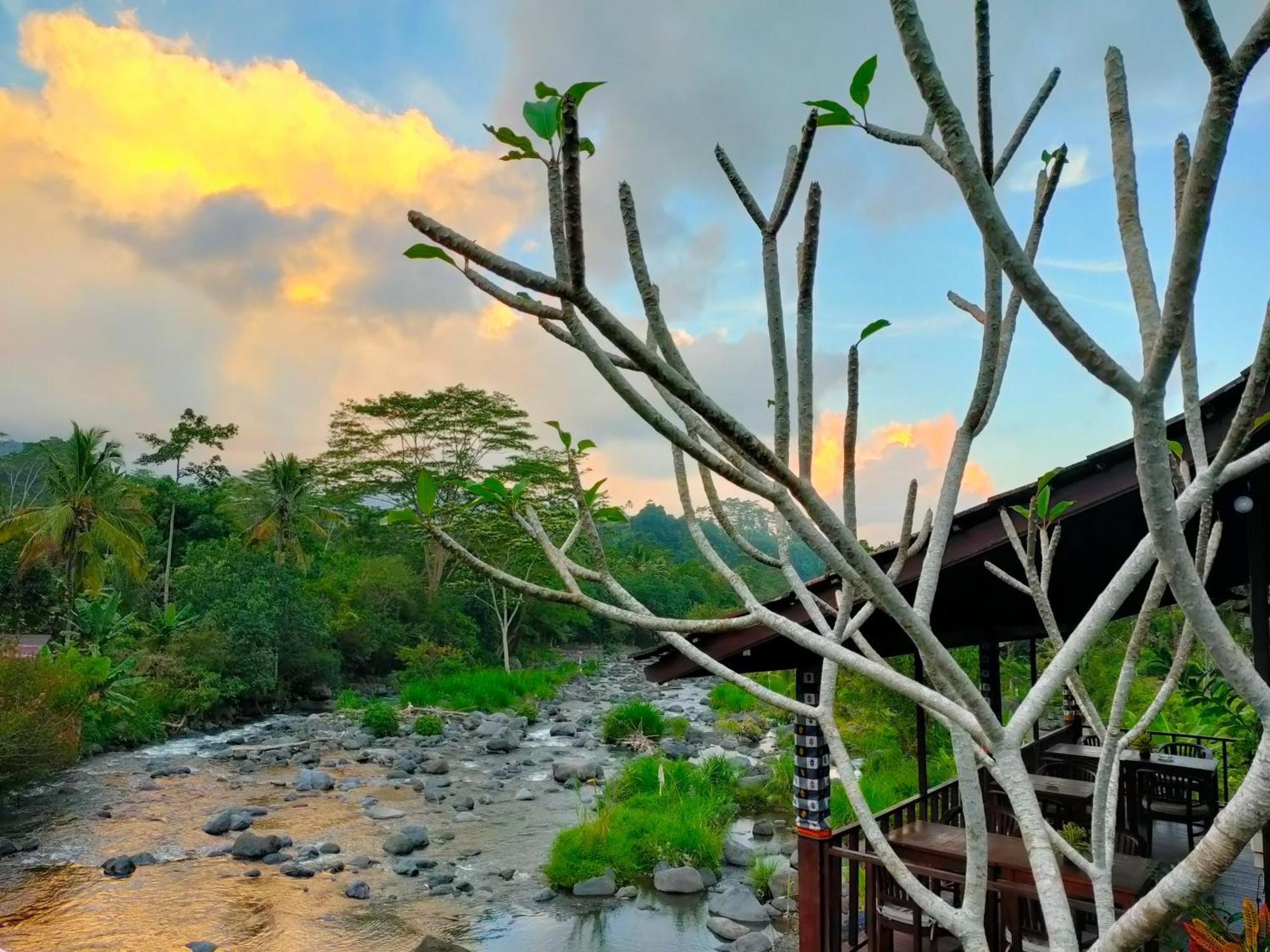 Villa Joglo Tepi Sungai Sidemen  Esterno foto