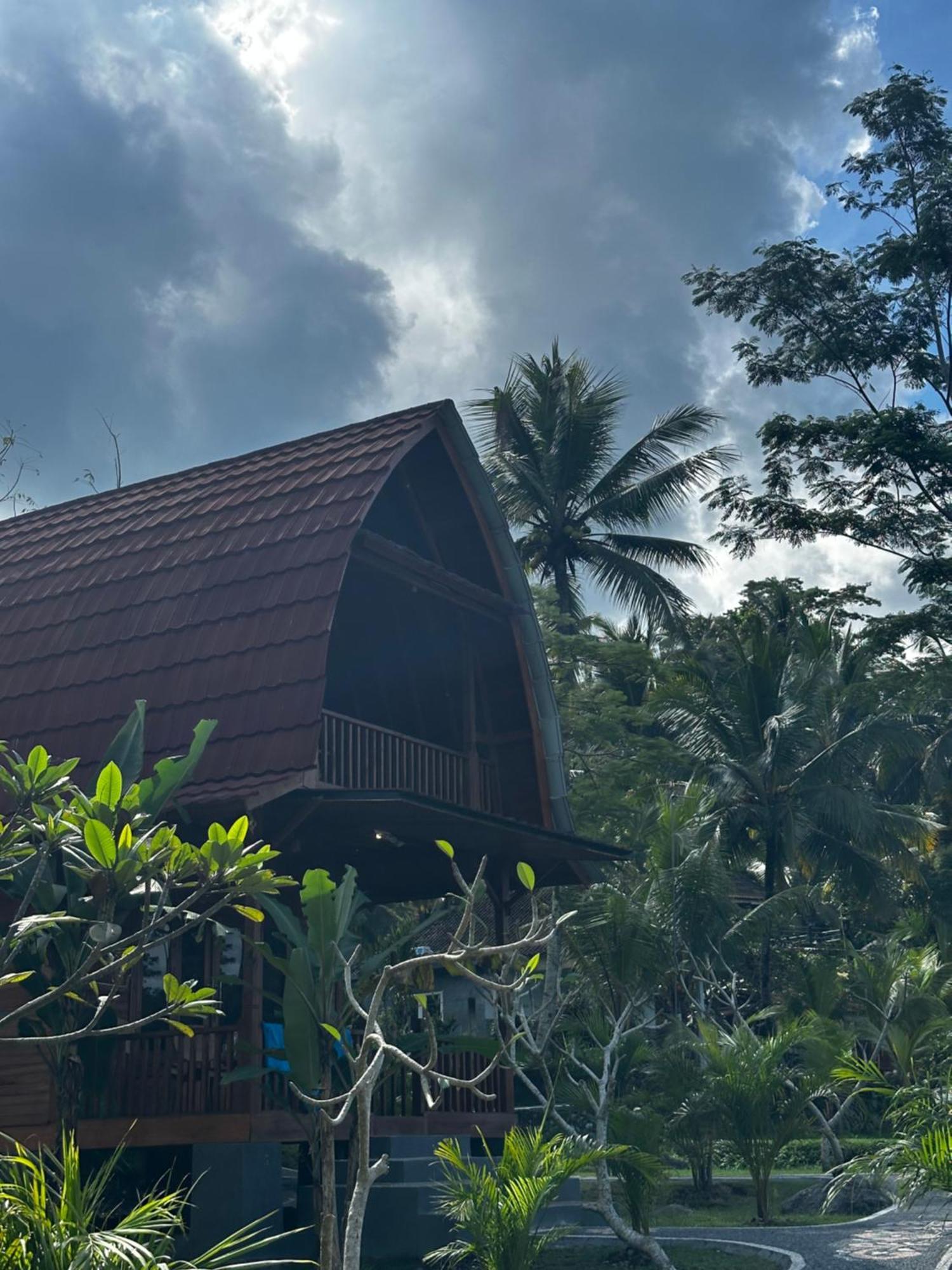Villa Joglo Tepi Sungai Sidemen  Esterno foto