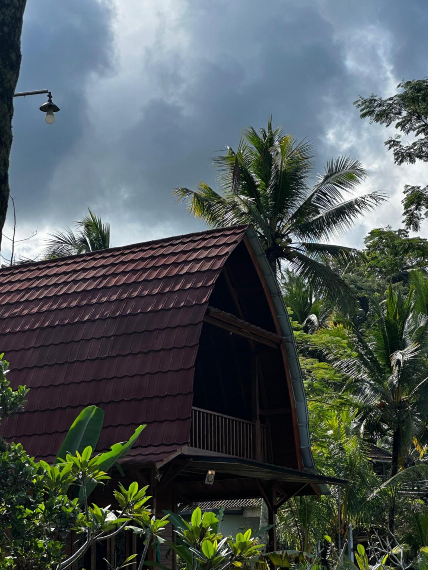 Villa Joglo Tepi Sungai Sidemen  Esterno foto