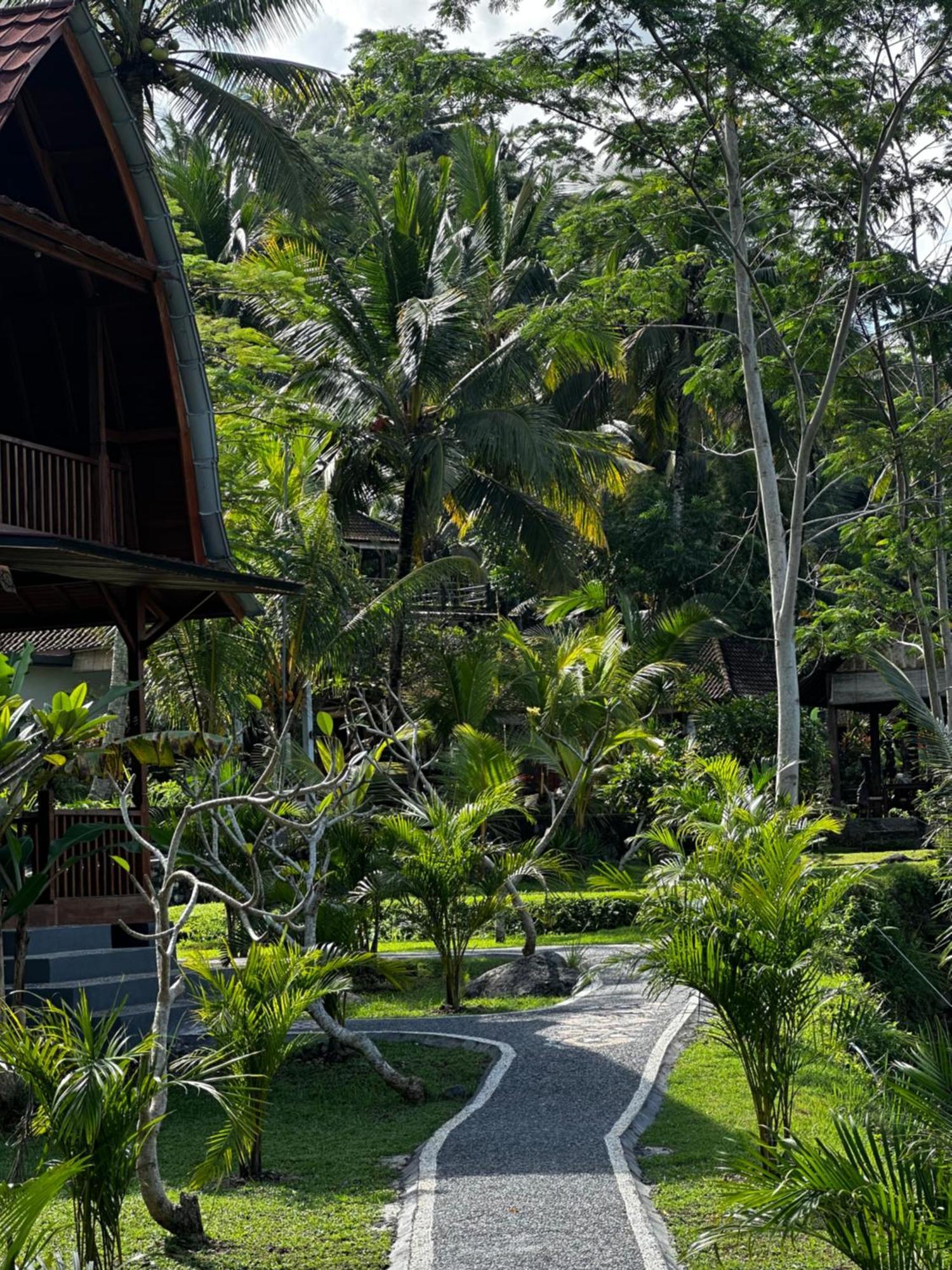 Villa Joglo Tepi Sungai Sidemen  Esterno foto