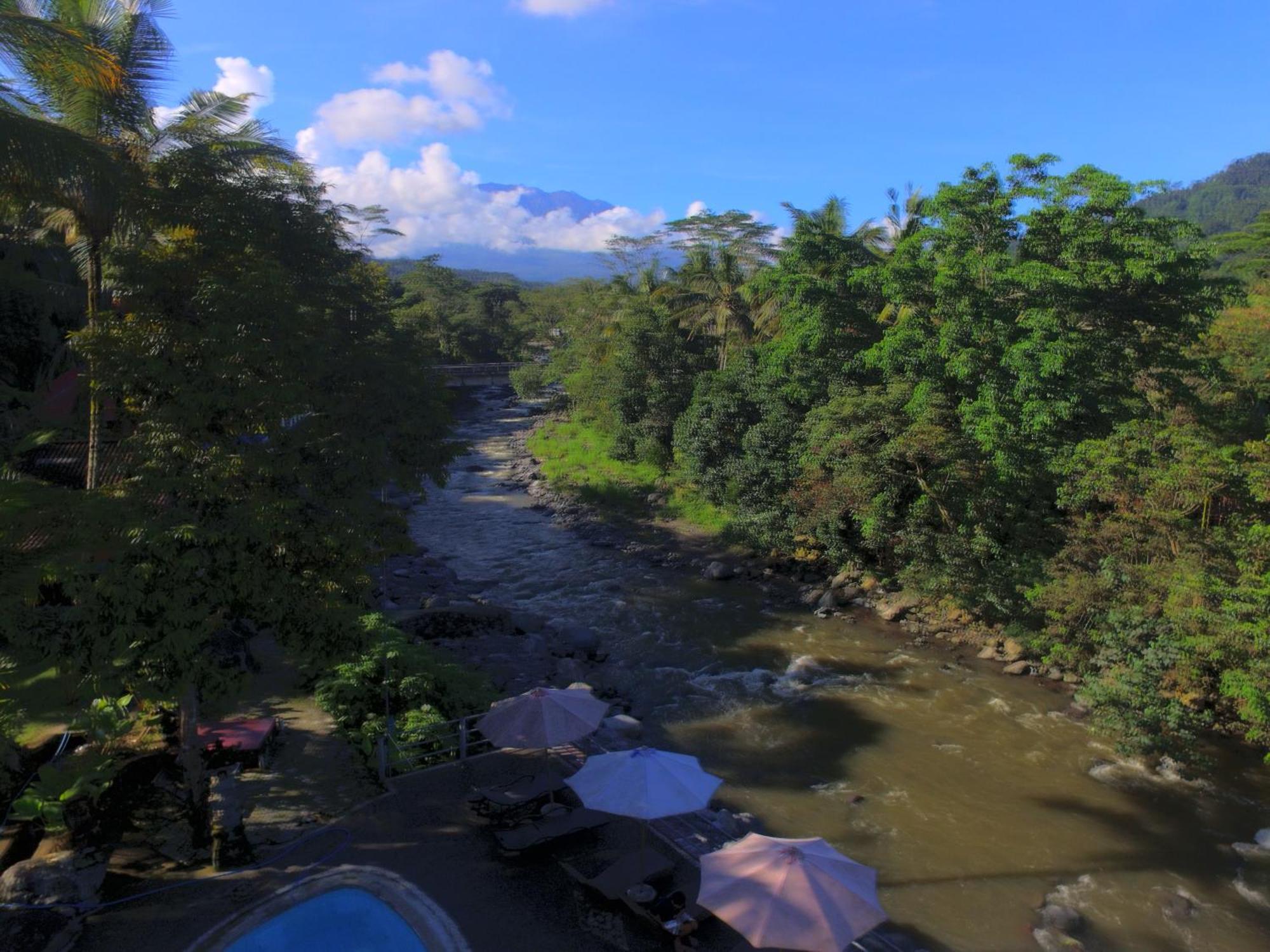 Villa Joglo Tepi Sungai Sidemen  Esterno foto