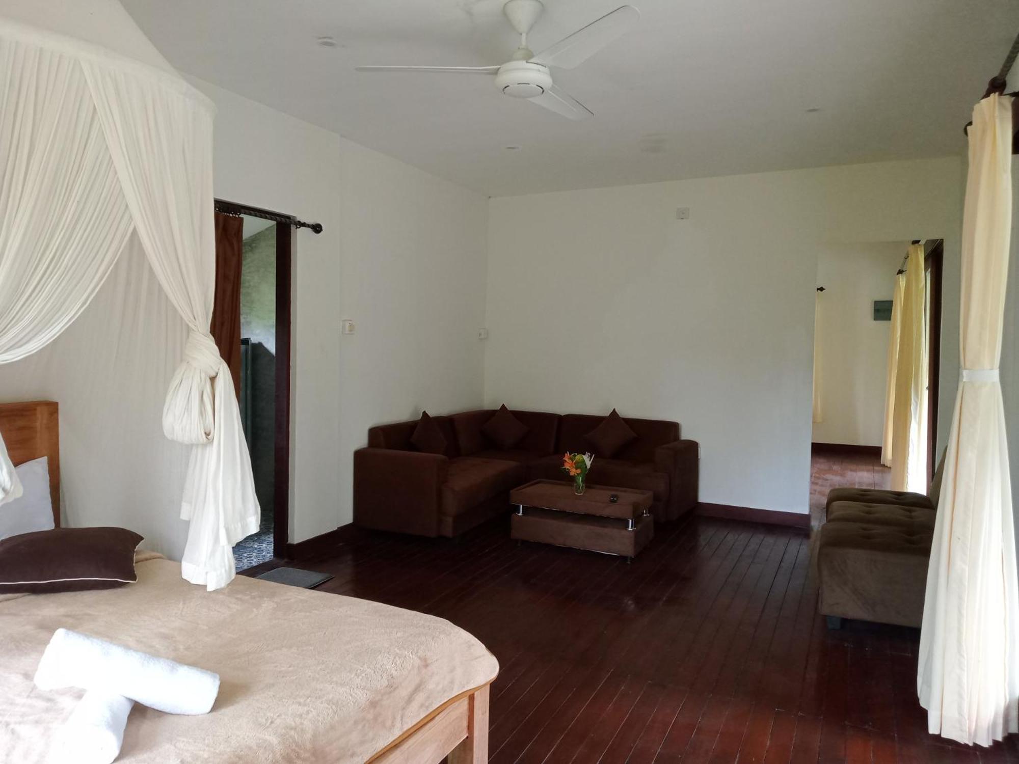 Villa Joglo Tepi Sungai Sidemen  Esterno foto